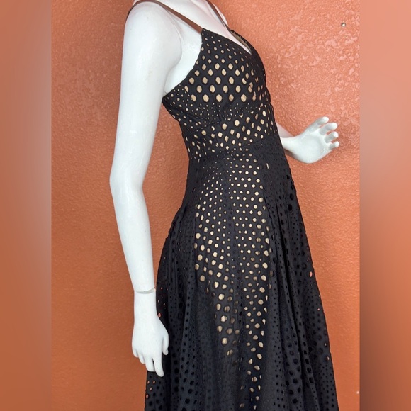 MUSE BOSTON PROPER CAMEL & BLACK EMBROIDERED EYELET MAXI DRESS 2. E36 - Picture 7 of 16